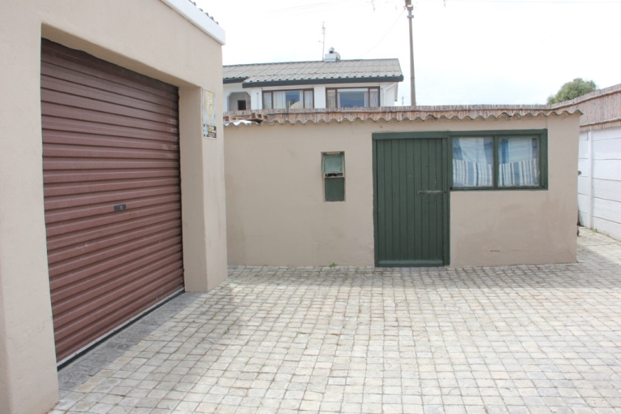 3 Bedroom Property for Sale in Strand Central Western Cape